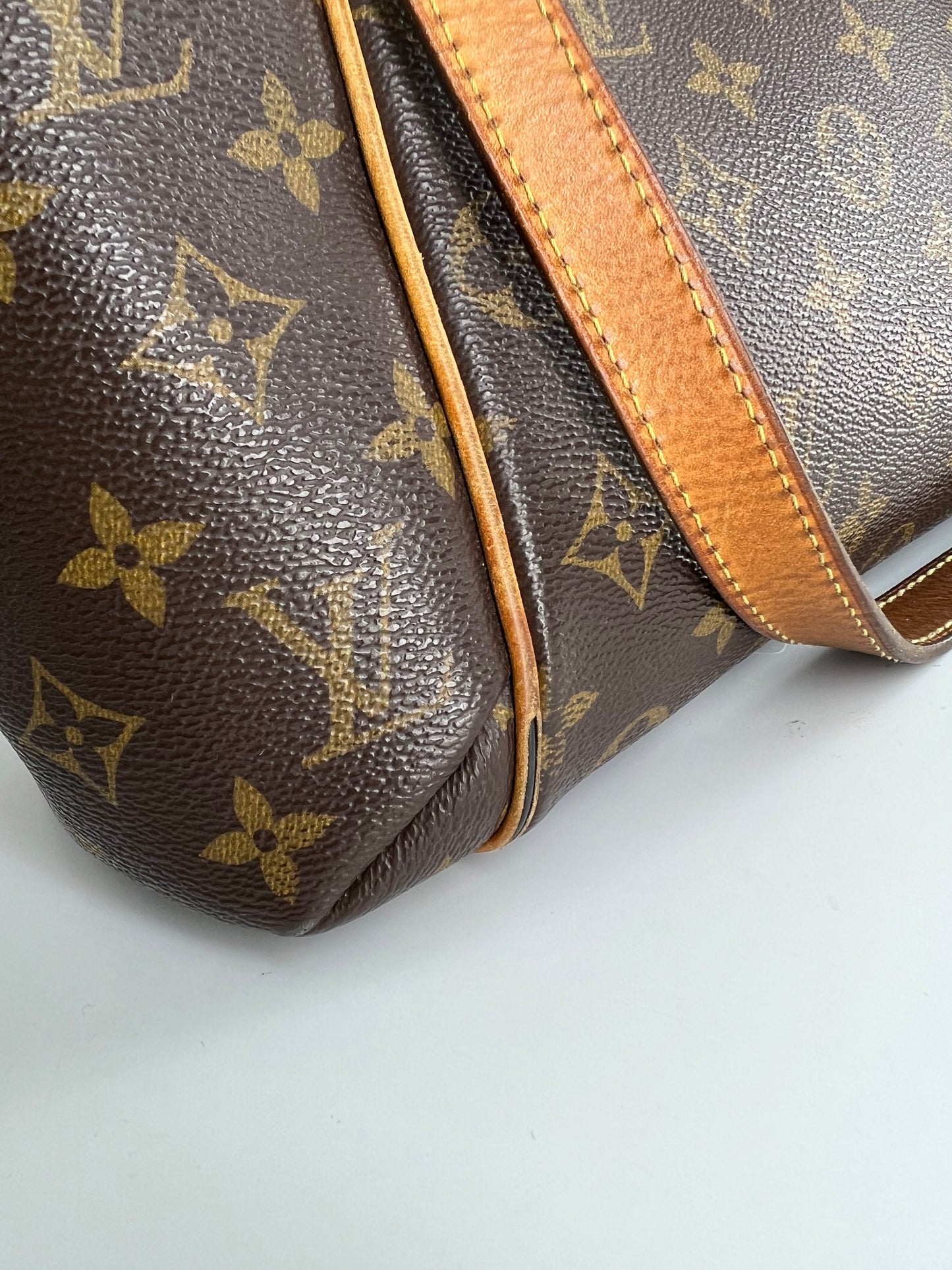Sac Louis Vuitton Totally MM Monogram